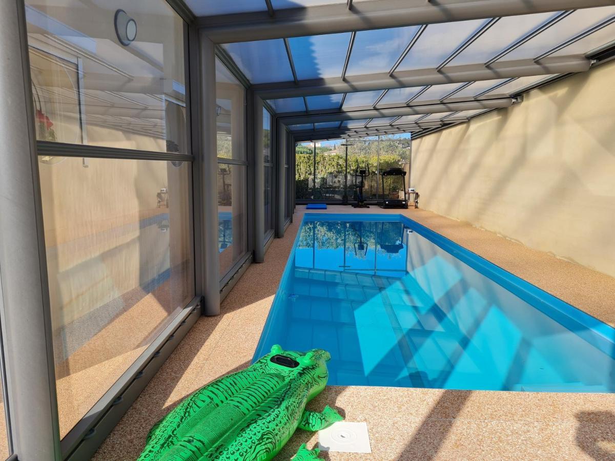 Chambres D'Hotes B&B La Bergeronnette Avec Piscine Couverte Chauffee Bizanet エクステリア 写真