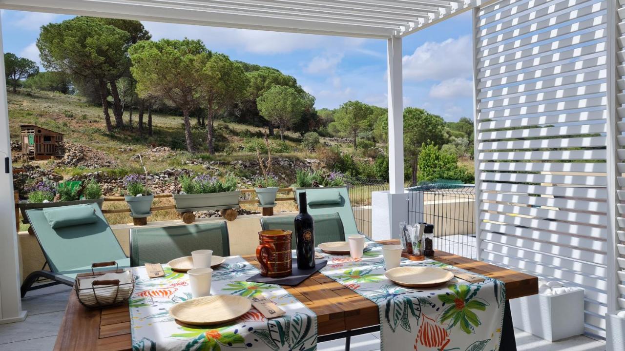 Chambres D'Hotes B&B La Bergeronnette Avec Piscine Couverte Chauffee Bizanet エクステリア 写真